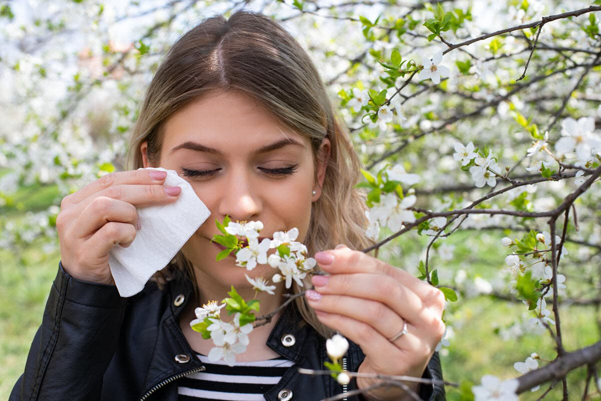 4 Ways to Treat Allergies Naturally